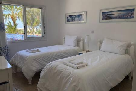 Kings Palace - Superb 2 Bed Ground Floor Apartment Paphos Exterior photo